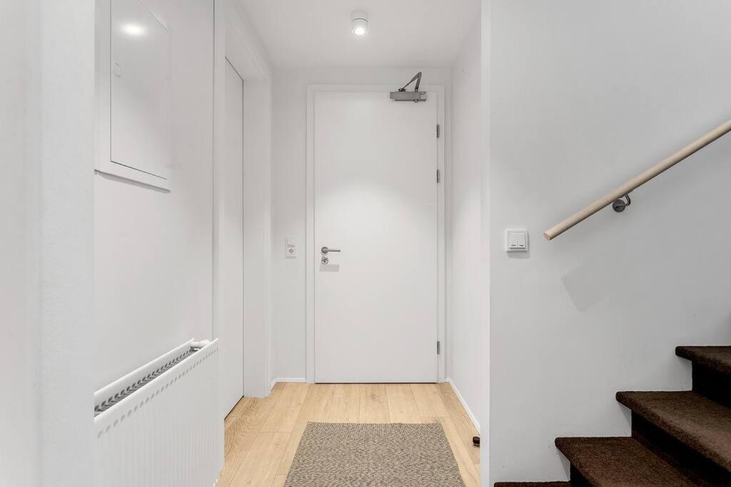Luxury Penthous - 3 Bedroom - 2 Bath - Freeparking - Downtown Reykjavík Kültér fotó