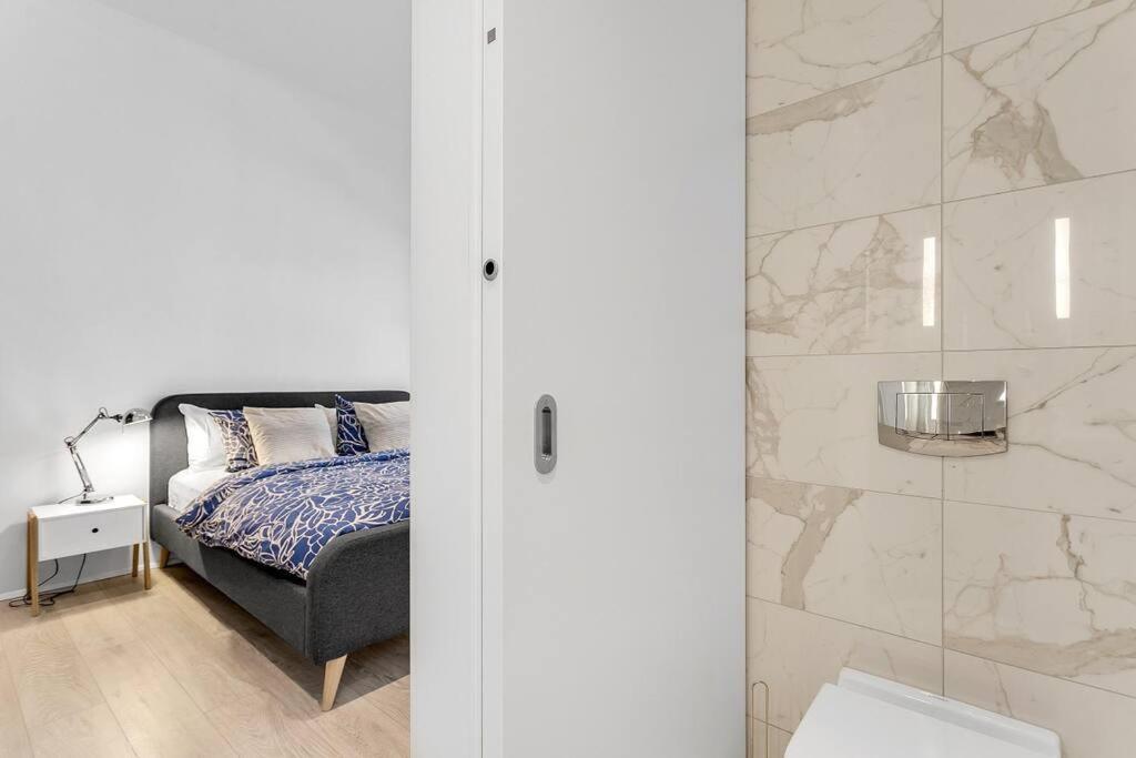 Luxury Penthous - 3 Bedroom - 2 Bath - Freeparking - Downtown Reykjavík Kültér fotó