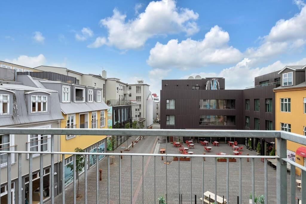 Luxury Penthous - 3 Bedroom - 2 Bath - Freeparking - Downtown Reykjavík Kültér fotó